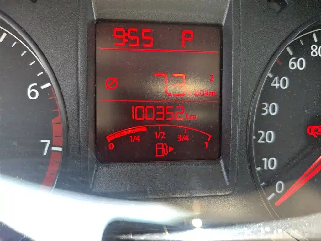 Volkswagen Jetta 2013 1.6L Automatic Comfort фото 9