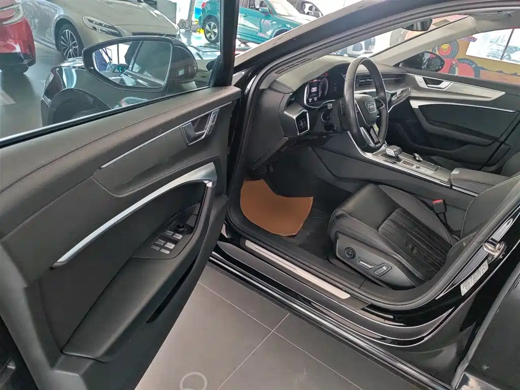 Audi A6L 2023 Facelift 40 TFSI Luxury Elegance фото 12