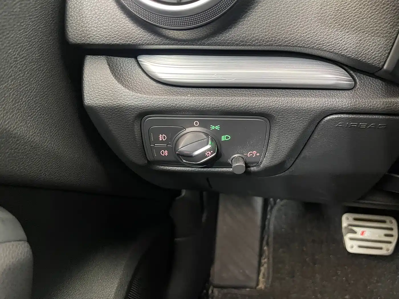Audi A3 2015 Sportback 35 TFSI Millionth Anniversary Comfort Enjoyment Type фото 14