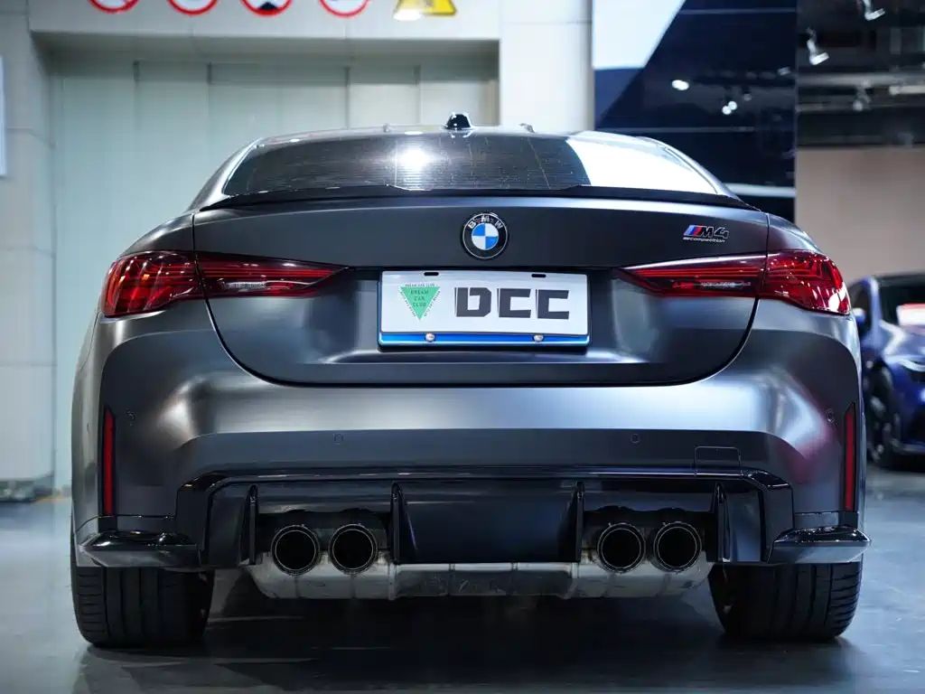 Photo 12 - BMW M4