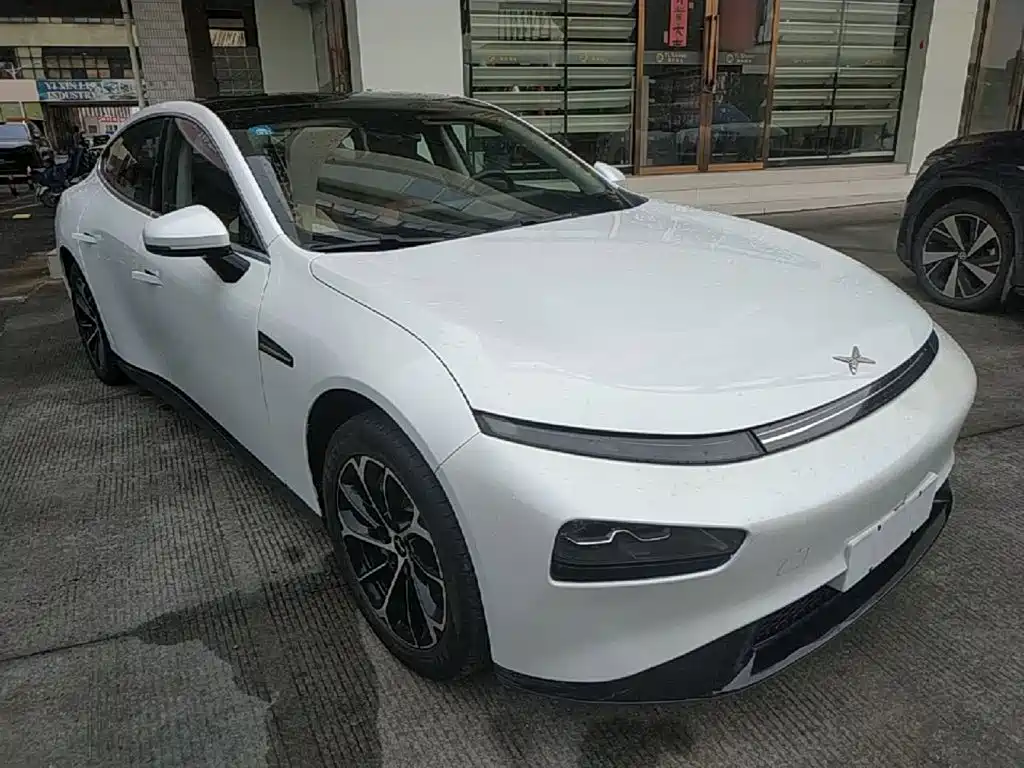 Фото 4 - XPeng P7