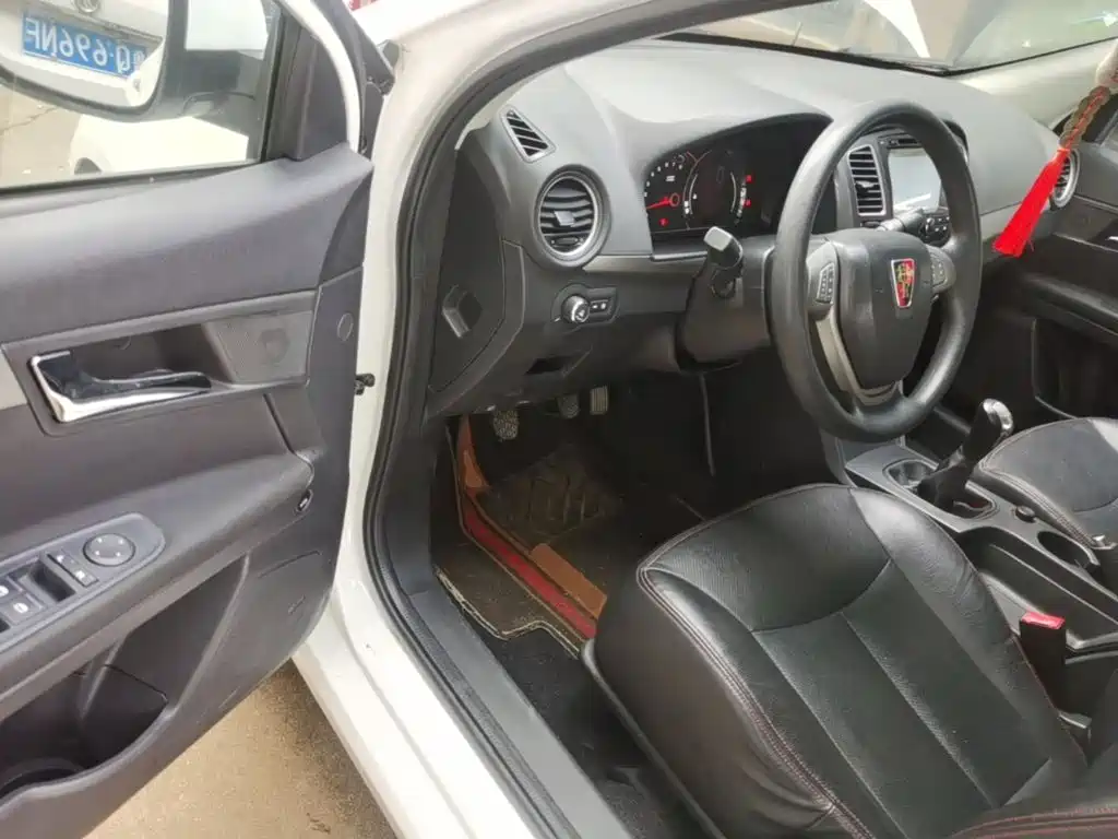Roewe 350 2016 2015 Model 1.5L Manual Luxury Sunroof Edition