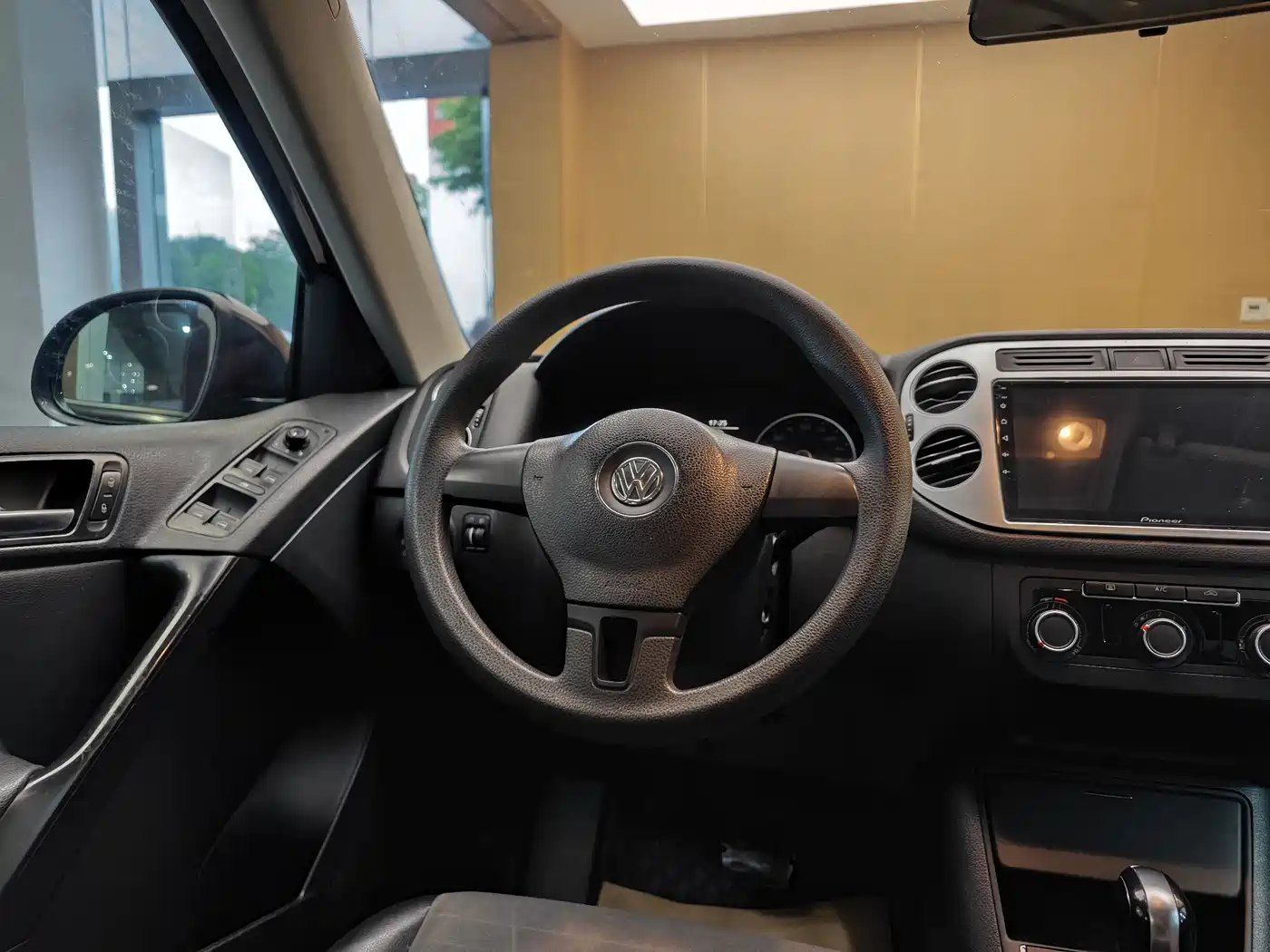 Volkswagen Tiguan 2013 1.8TSI Auto 2WD Trend Edition фото 14