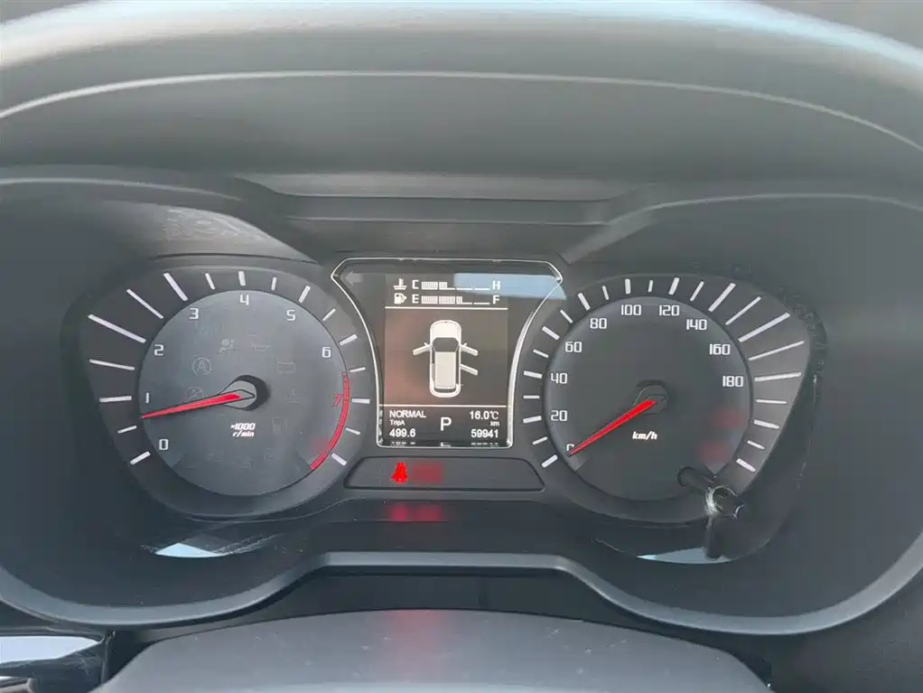 GAC Trumpchi Trumpchi GS4 2015 200T G-DCT Luxury Edition фото 4