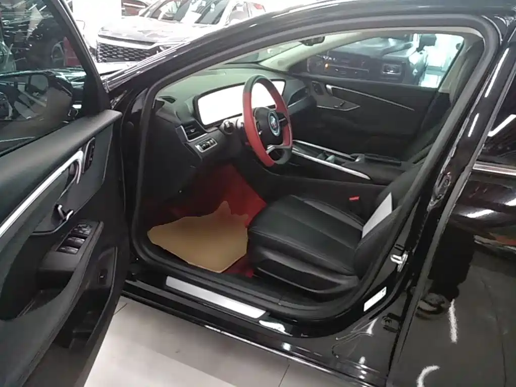 Buick LaCrosse 2025 2025 Model 28T Platinum Edition