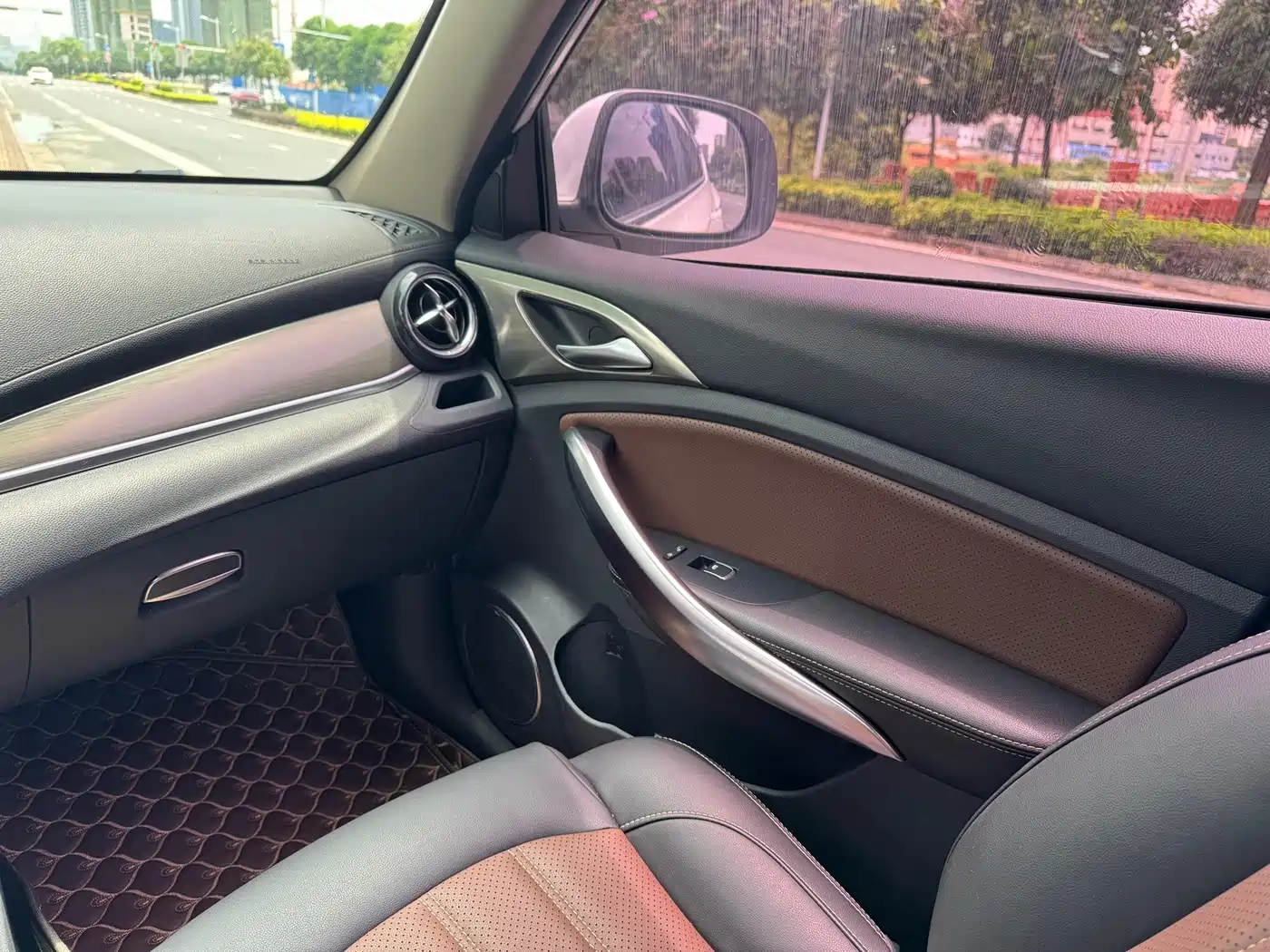 BYD Song 2018 2018 1.5TI Manual Smart Connect Advanced Edition