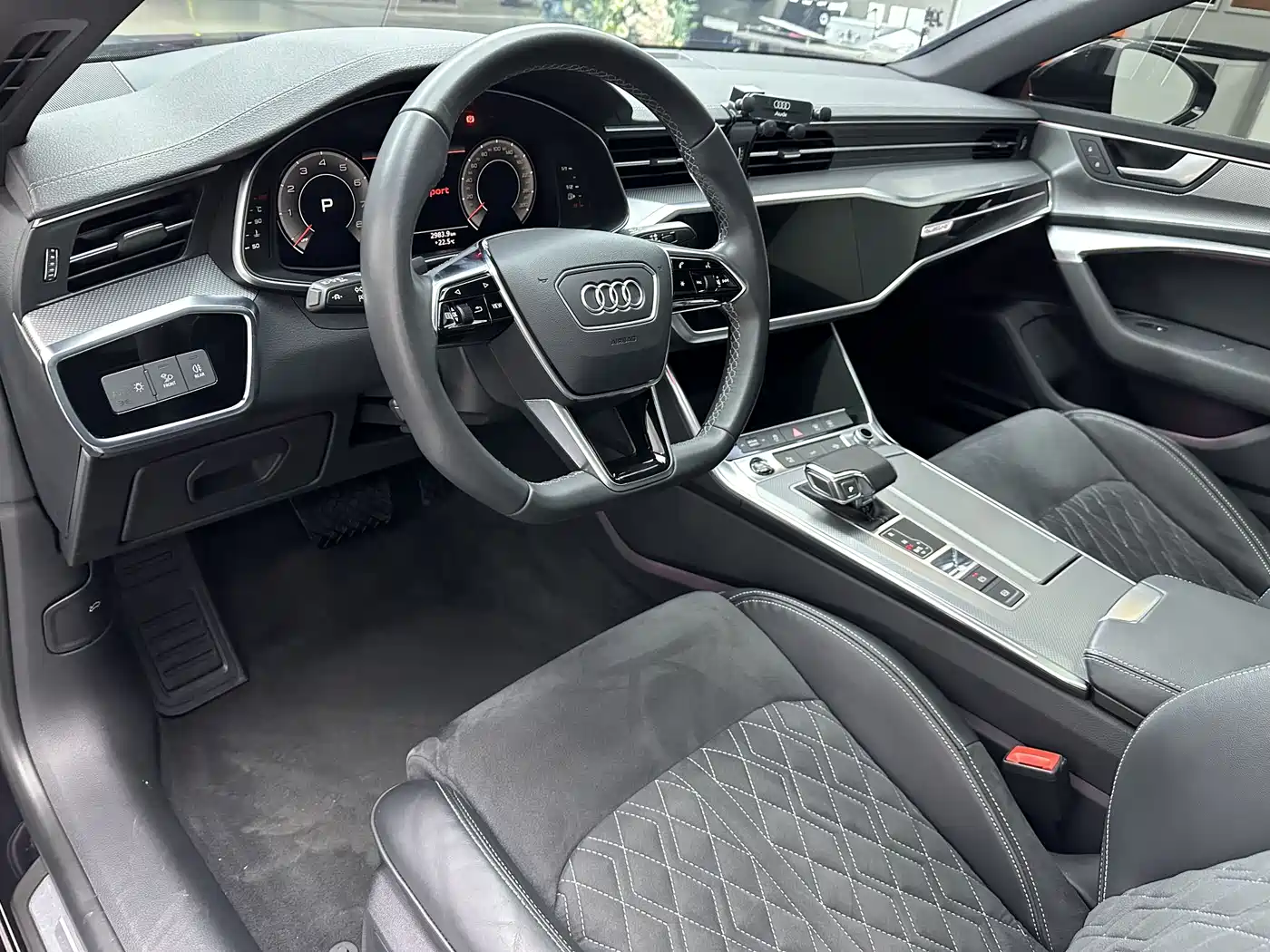 Audi A7L 2022 45 TFSI quattro S-line Wind Rider фото 13