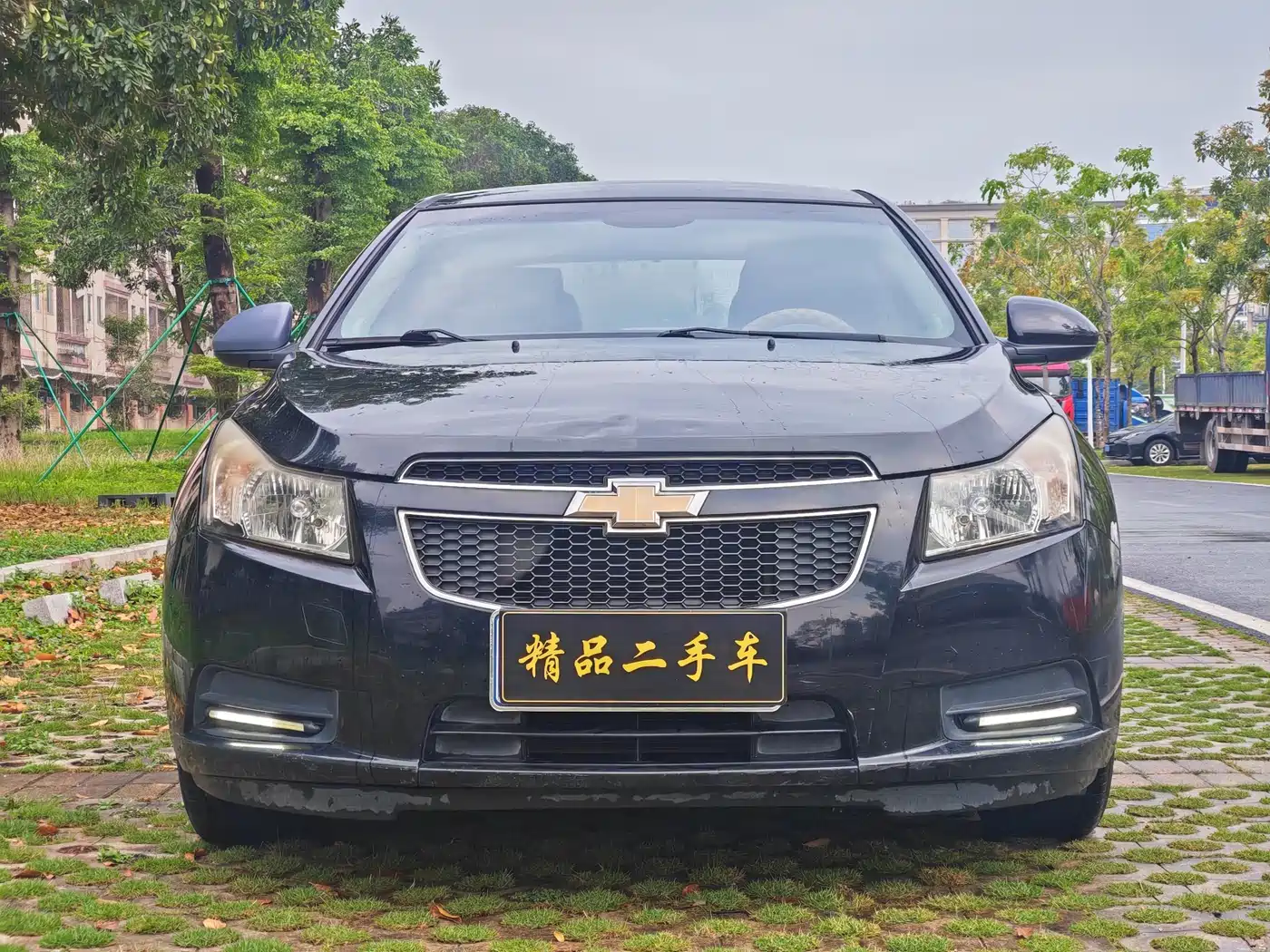 Chevrolet Cruze 2013 1.6L SL Sunroof MT фото 6