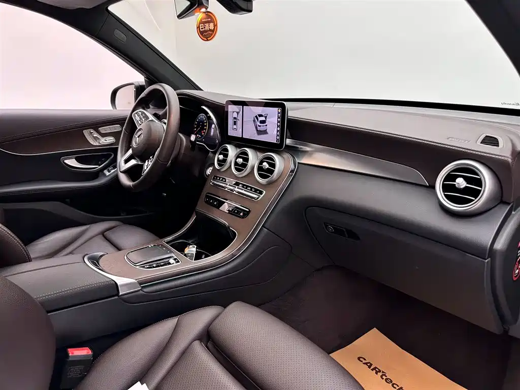 Mercedes-Benz GLC 2022 GLC 300 L 4MATIC Dynamic Collector's Edition фото 11