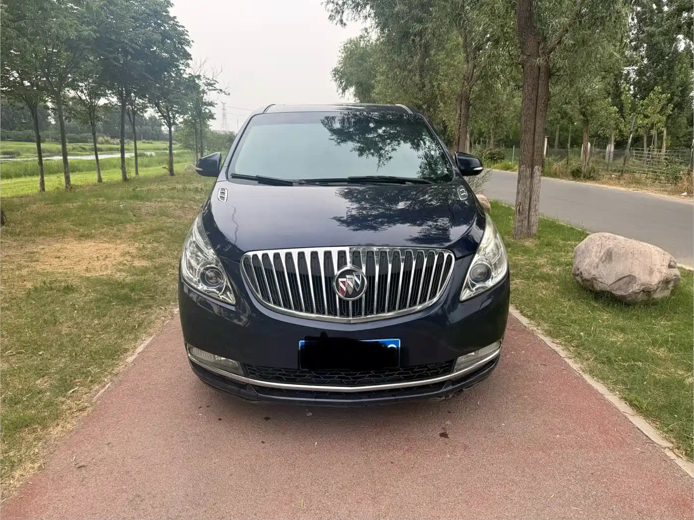 Фото 2 - Buick GL8