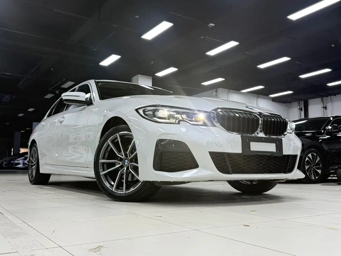 BMW 3 Series 2022 320i Sport Package фото 2