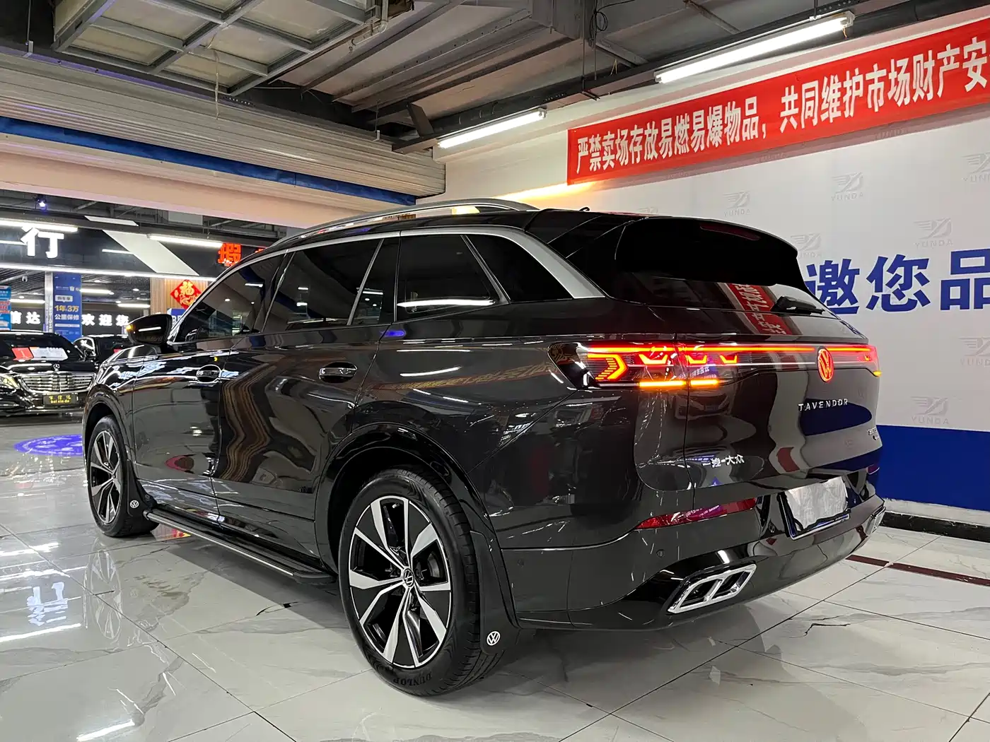 Volkswagen Talagon 2024 Model 380TSI 4WD R-Line Grand Touring Edition фото 3