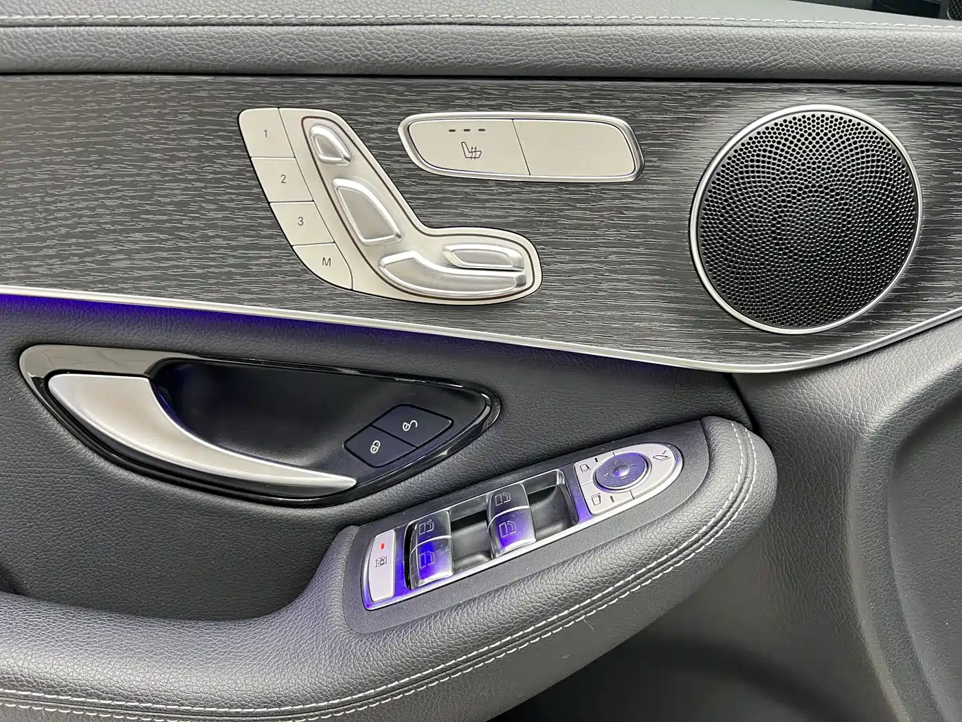 صورة 9 - Mercedes-Benz GLC Coupe