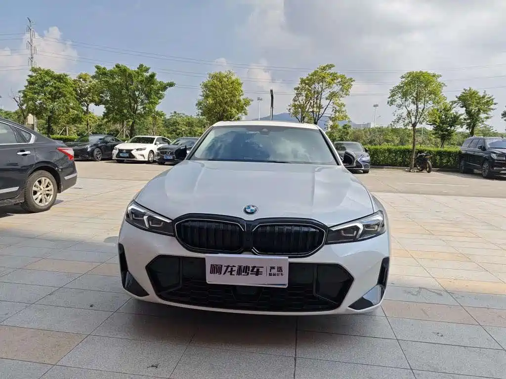 BMW 3 Series 2026 2026 330Li M Sport Shadowline Package