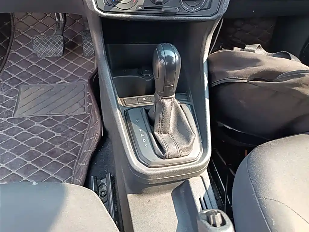 Photo 14 - Volkswagen Santana
