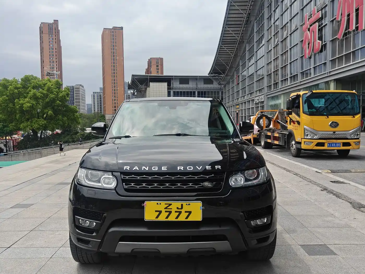 Land Rover Range Rover Sport 2016 Model 3.0 SC V6 HSE DYNAMIC