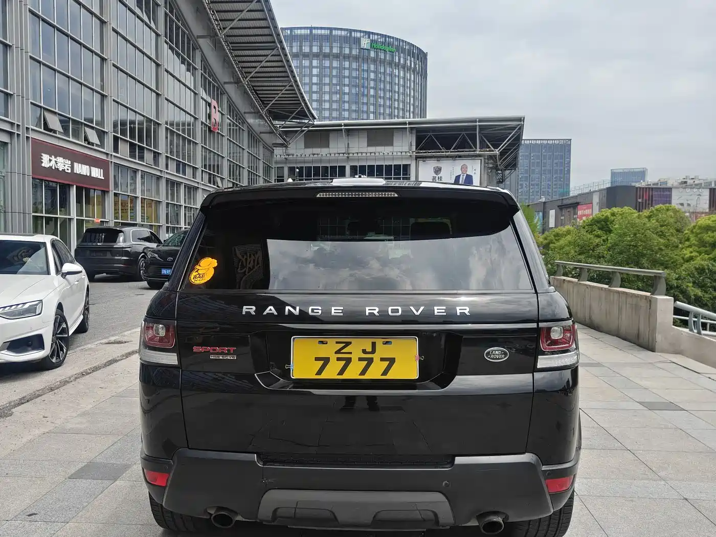 Land Rover Range Rover Sport 2016 Model 3.0 SC V6 HSE DYNAMIC фото 4