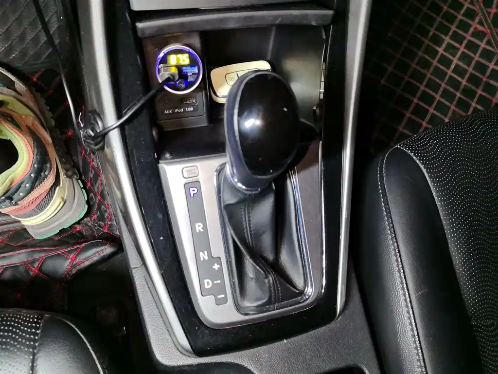 Hyundai Langdong 2013 1.6L Automatic Premium фото 7