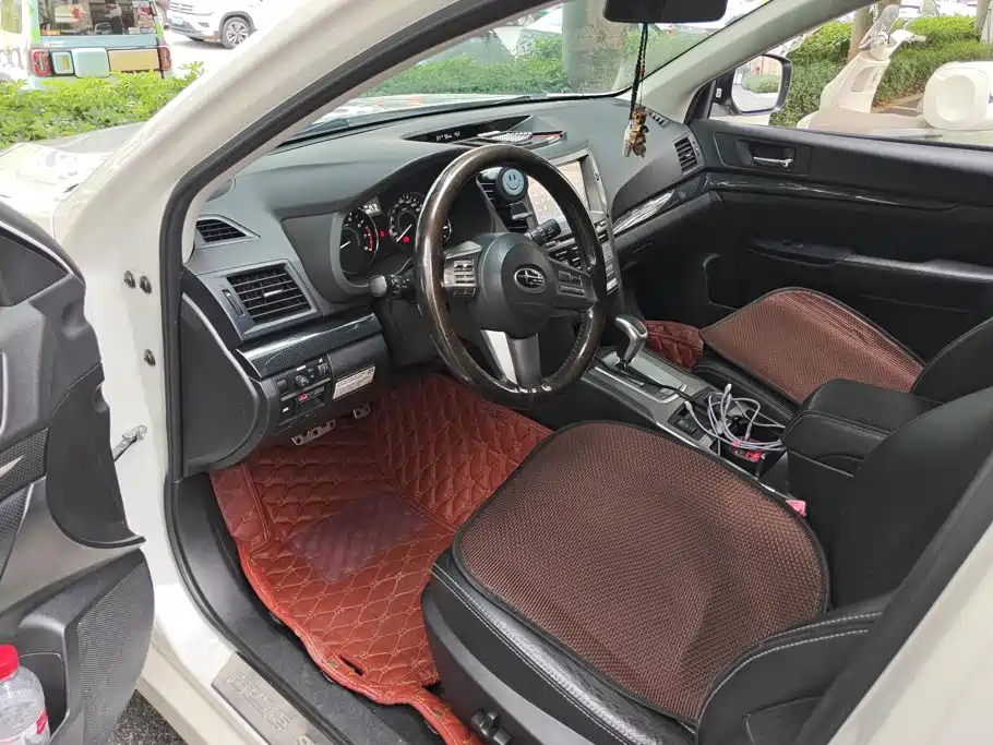 Photo 9 - Subaru Outback