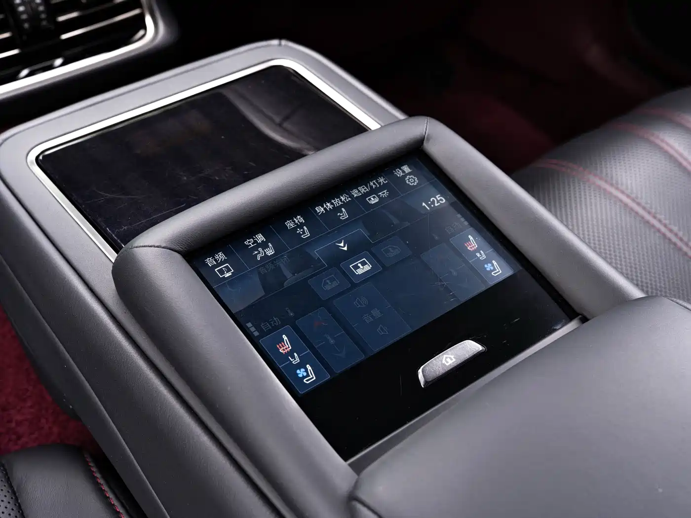 Lexus LS 2021 500h Executive Edition фото 19