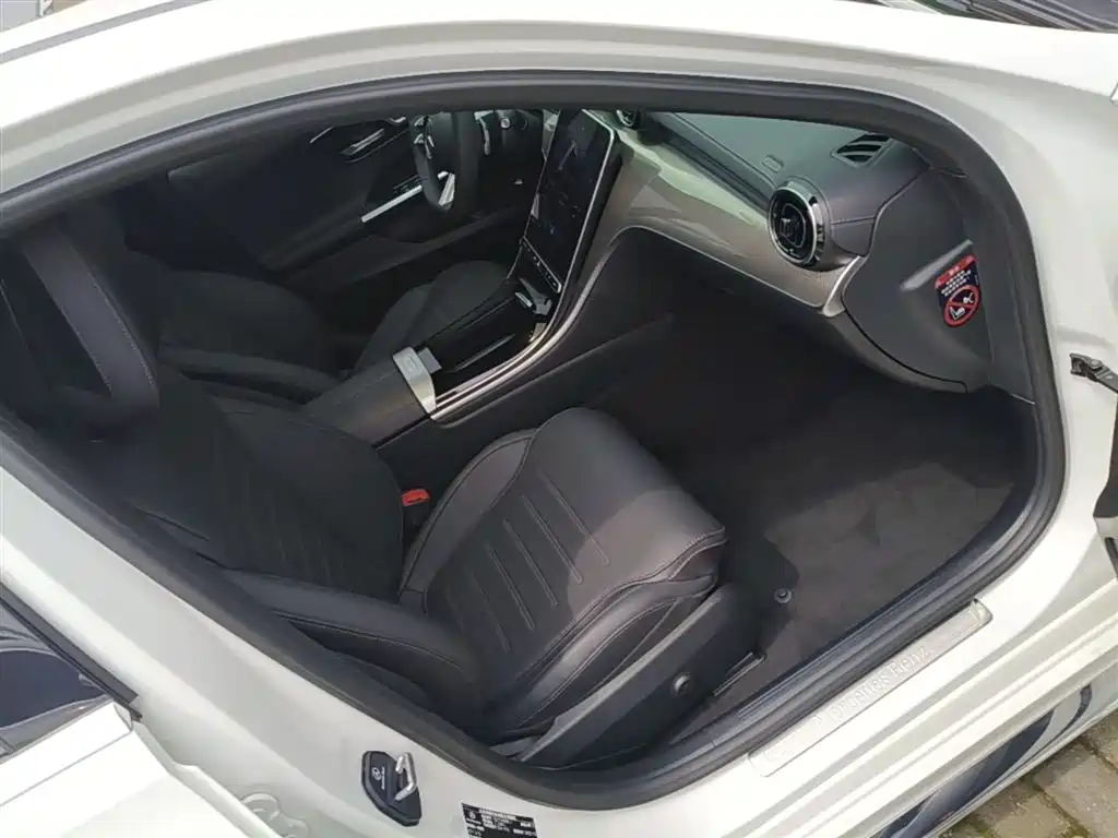 Mercedes-Benz C-Class 2023 C 200 L Sport фото 25