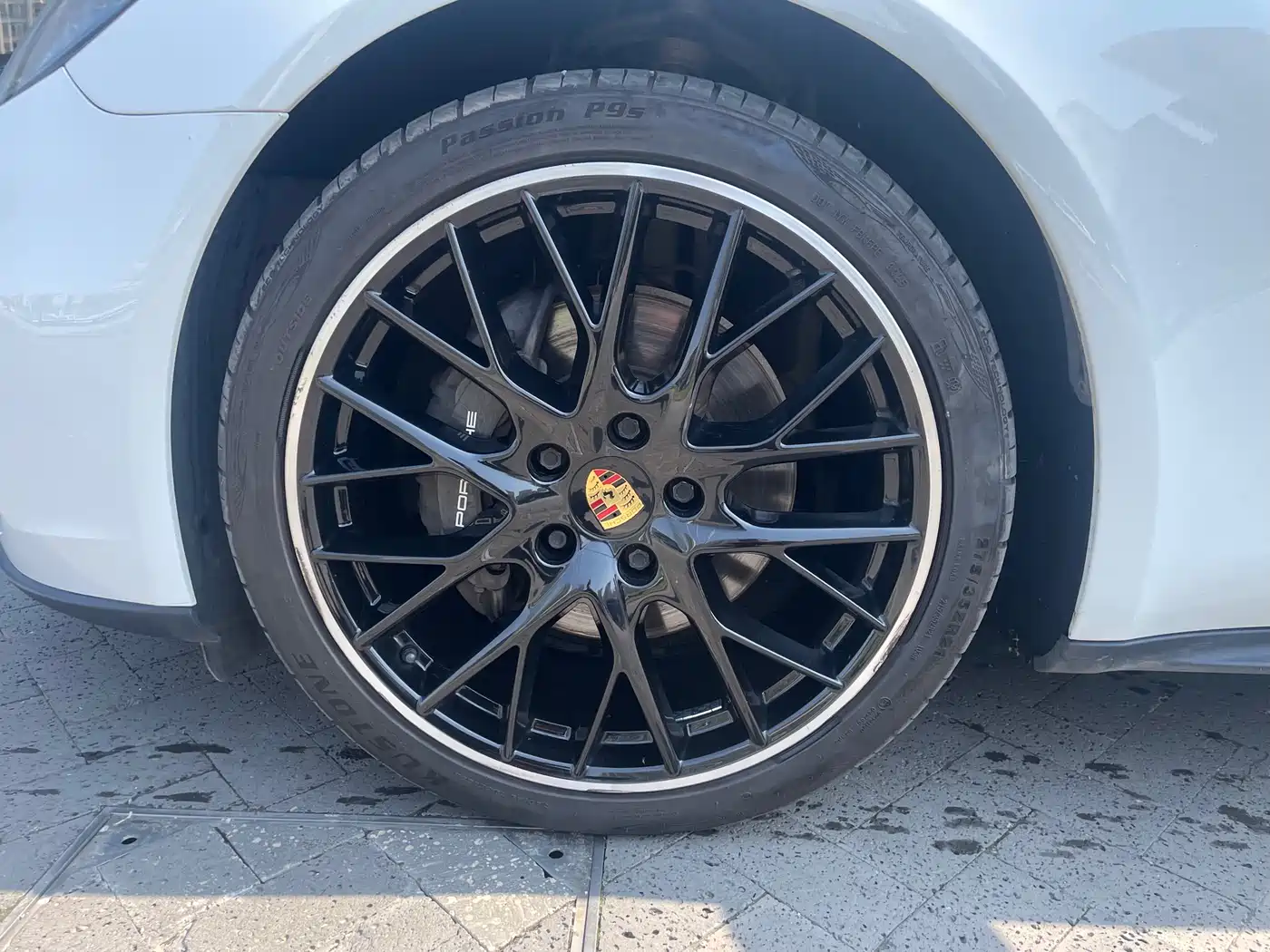 Porsche Panamera 2017 Panamera 4 Executive Long Wheelbase 3.0T фото 17