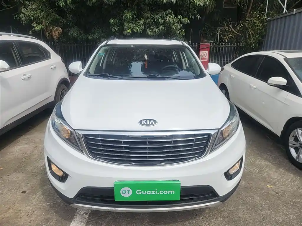 Kia Sportage 2015 2.0L Automatic 2WD GL фото 3
