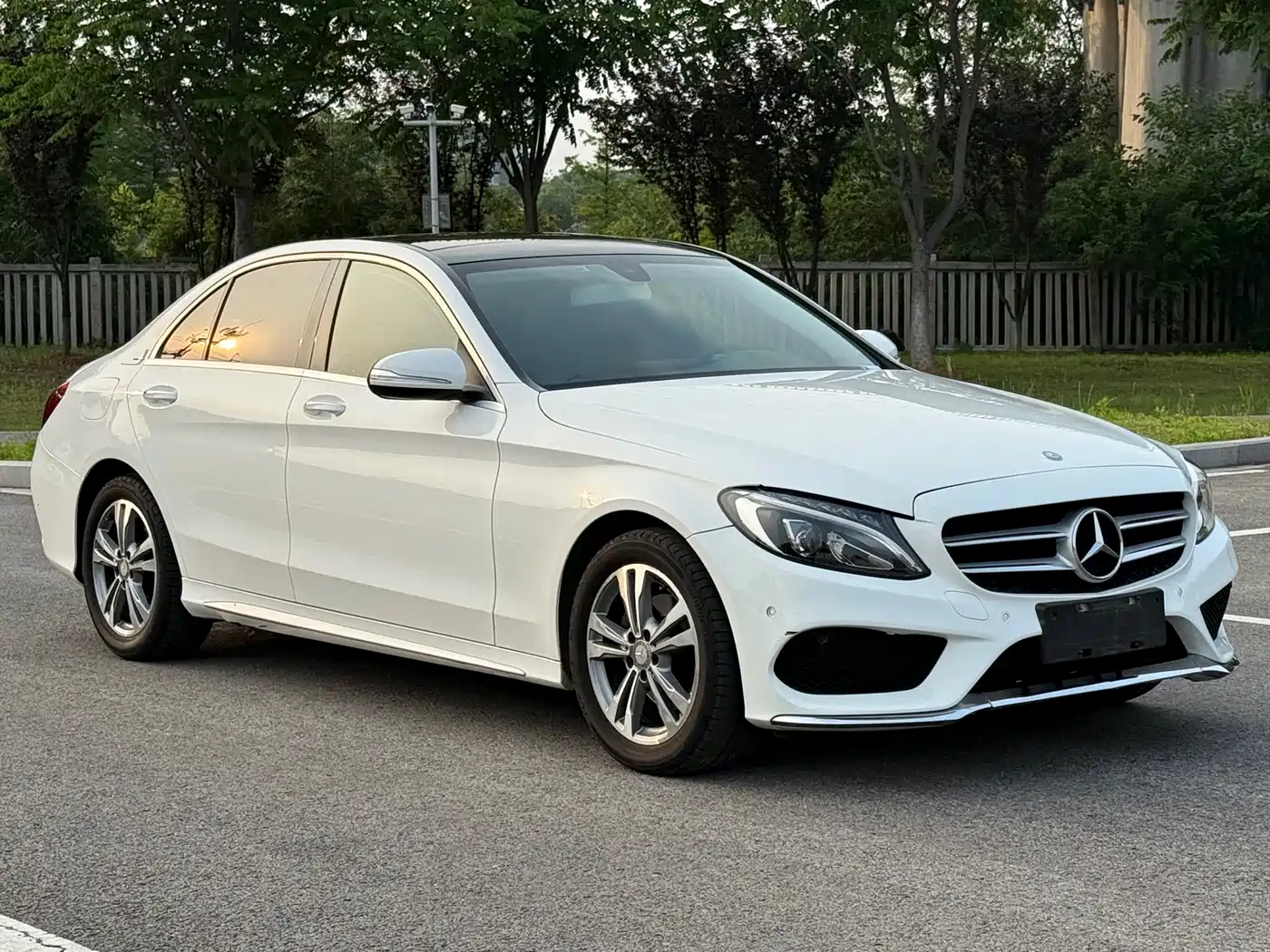 Mercedes-Benz C-Class 2017 Facelift C 200 L Sport Edition фото 3