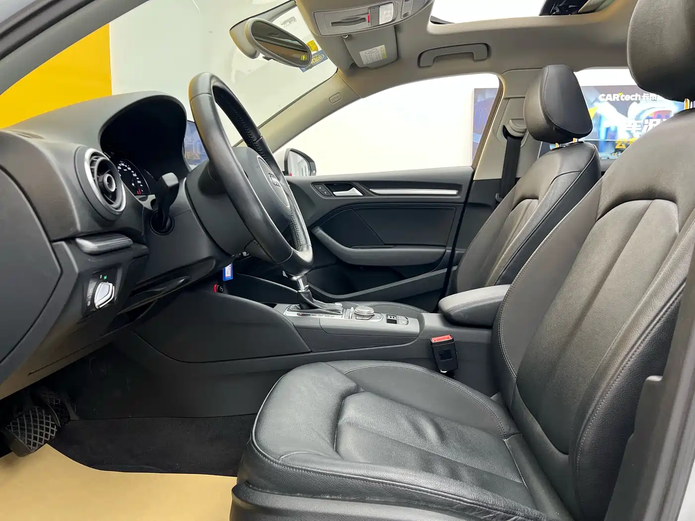 Audi A3 2015 Sportback 40 TFSI Automatic Comfort фото 7