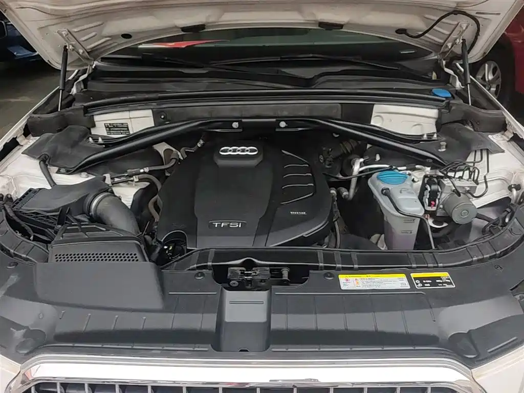 Audi Q5 2015 40 TFSI Technology фото 20