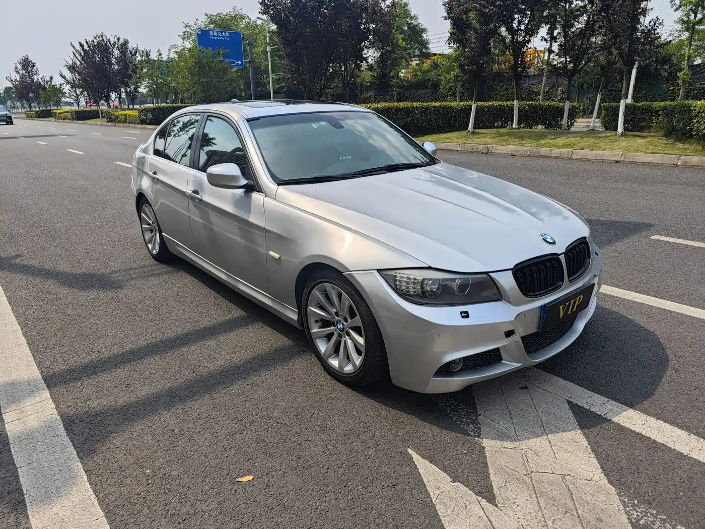BMW 3 Series (Import) 2010 325i Luxury фото 7