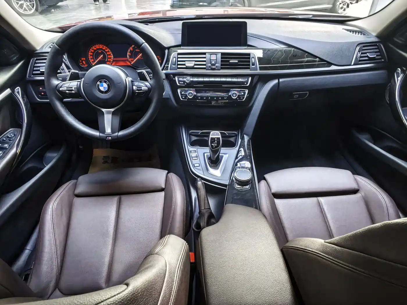 BMW 3 Series 2018 320Li M Sport Black Night Edition фото 11