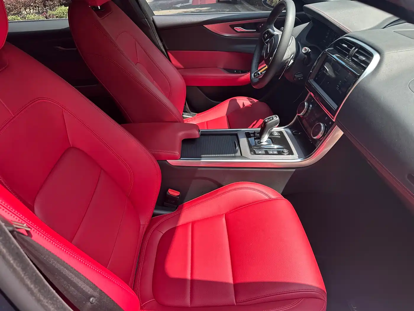 Jaguar XEL 2023 2.0T 250PS R-DYNAMIC S Progressive Sport фото 4