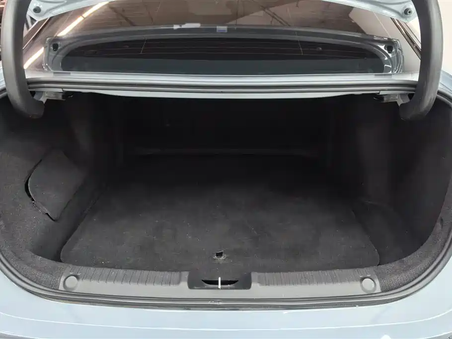 Geely Galaxy Galaxy L6 2024 125km PLUS Soaring Dragon Edition фото 4