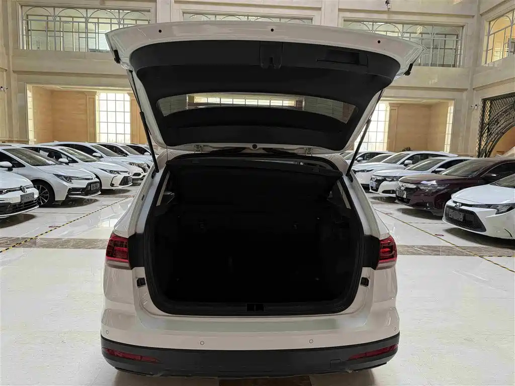 Volkswagen Tharu 2022 280TSI 2WD Trend фото 18