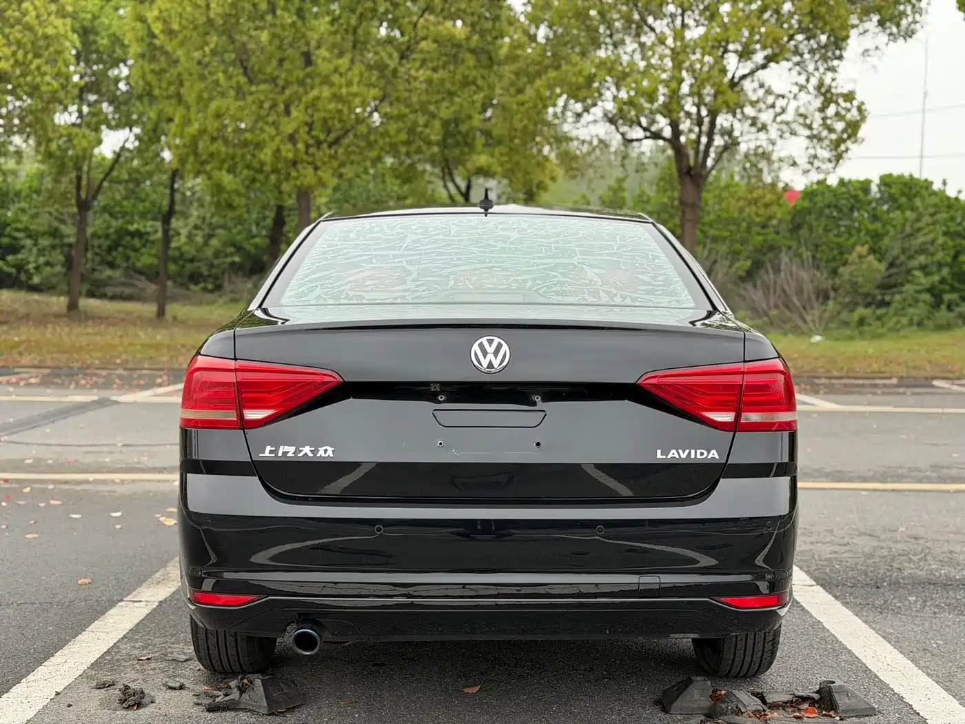 Volkswagen Lavida 2015 1.6L Manual Trend Edition фото 6