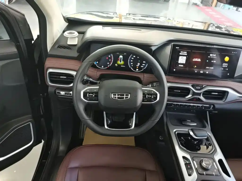 Geely Haoyue 2021 2022 1.8TD DCT Luxury 7-Seater