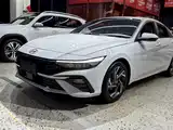 Фото 1 - Hyundai Elantra