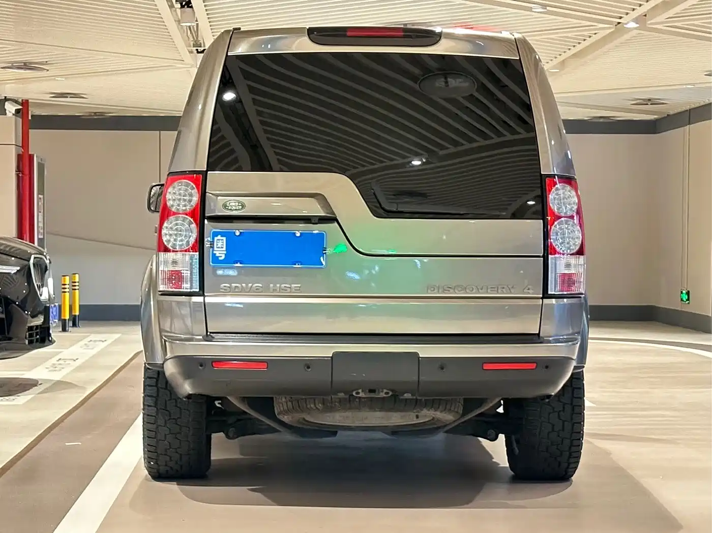 Land Rover Discovery 2013 3.0 SDV6 HSE Diesel фото 6