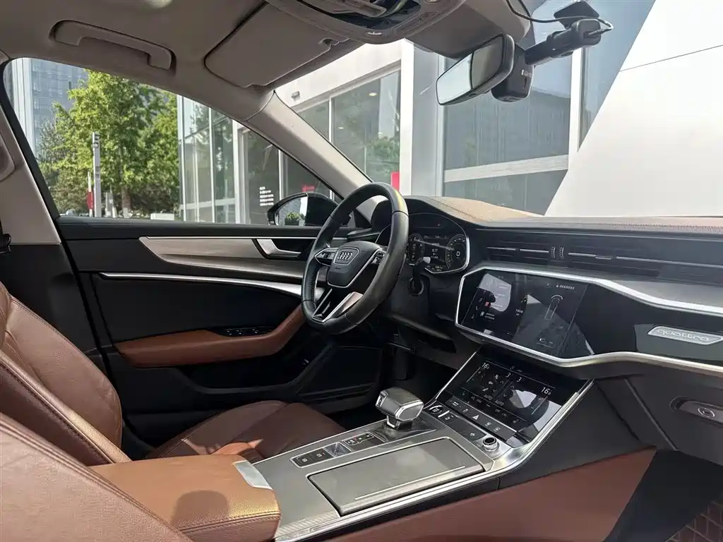 Audi A6L 2021 45 TFSI quattro Exclusive Elegance фото 17