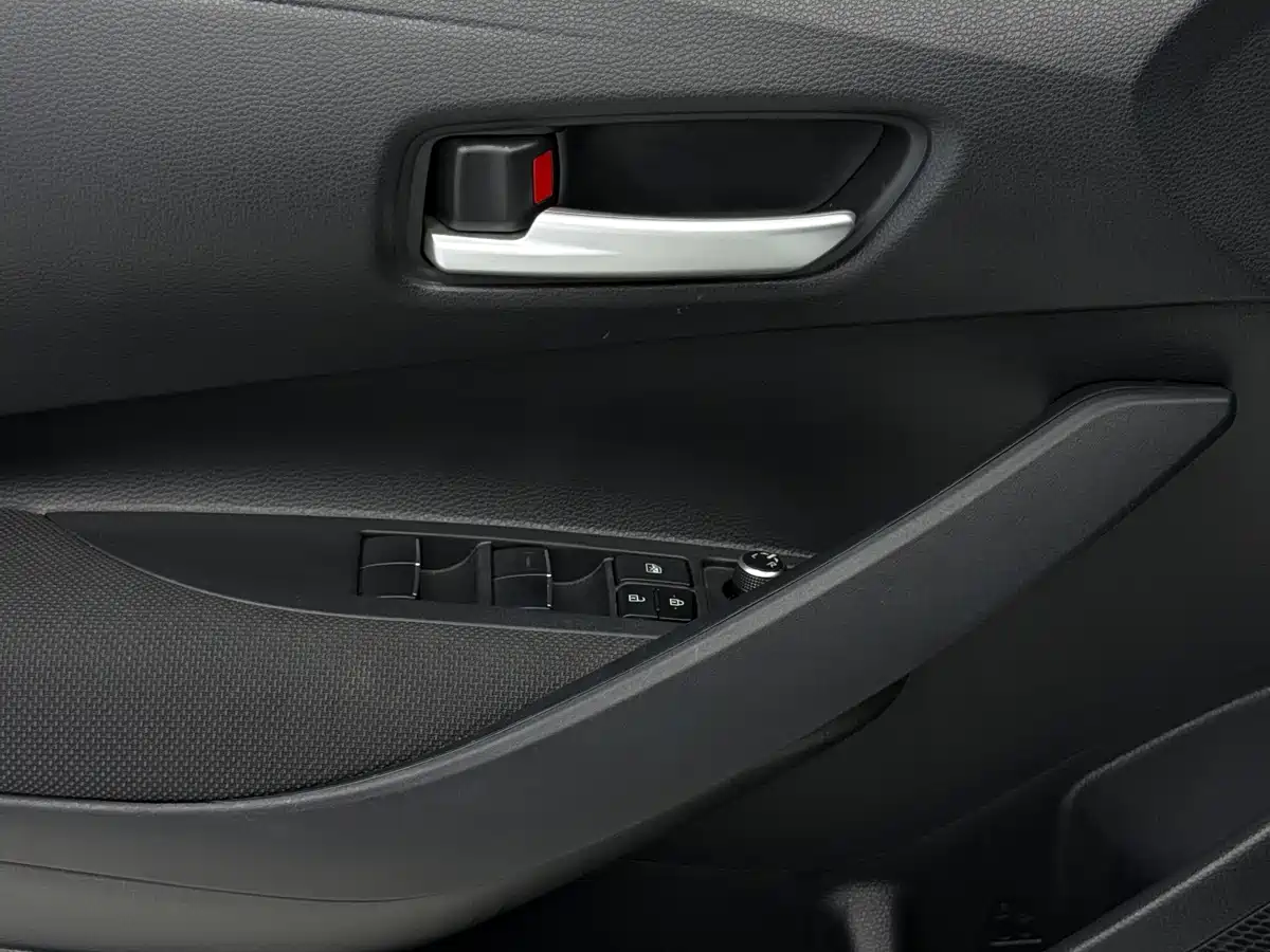 Toyota Levin 2022 185T CVT Luxury Edition фото 11