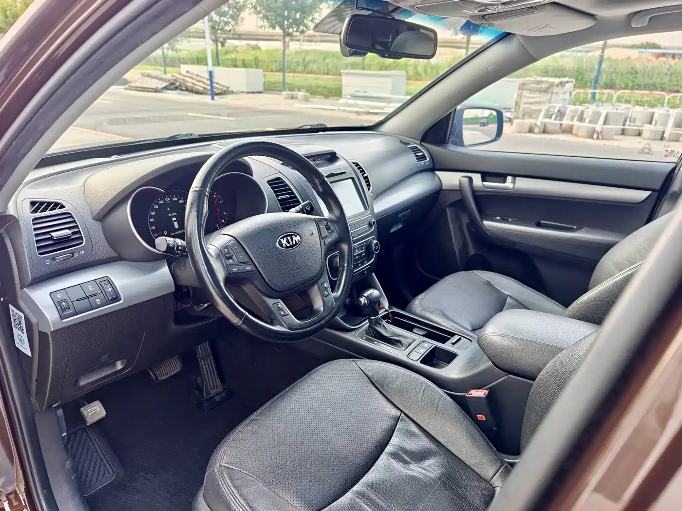 Photo 11 - Kia Sorento