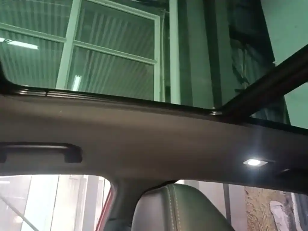 Geely Coolray 2019 2019 Sport 260T DCT Battle China VI