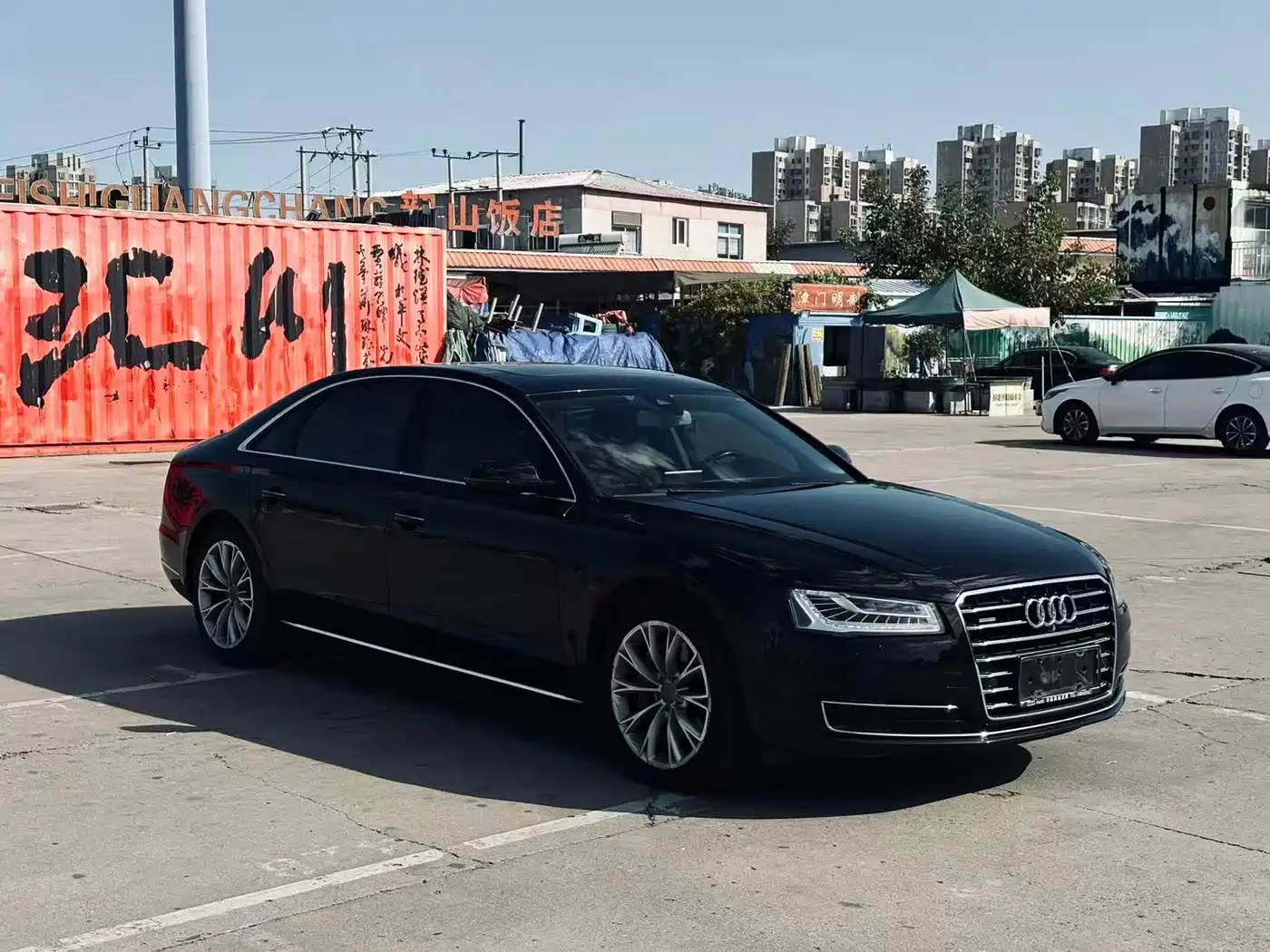 Photo 3 - Audi A8