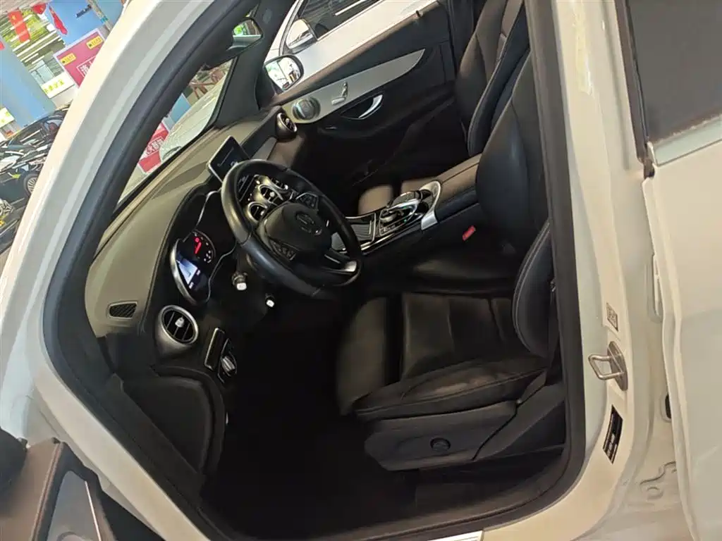 Mercedes-Benz GLC 2019 Model GLC 200 L 4MATIC фото 15