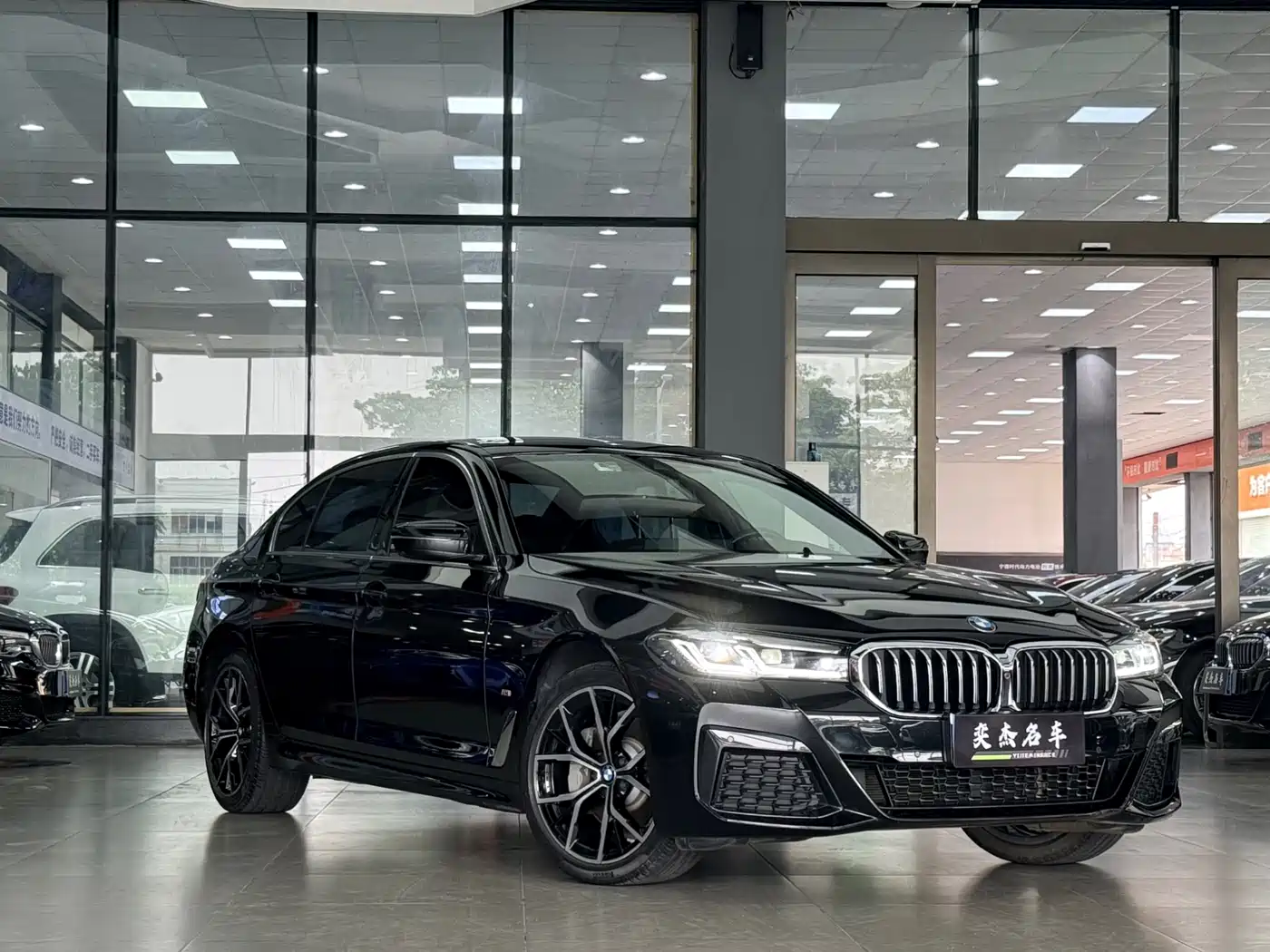 BMW 5 Series 2022 Facelift 530Li Premium M Sport Package фото 3