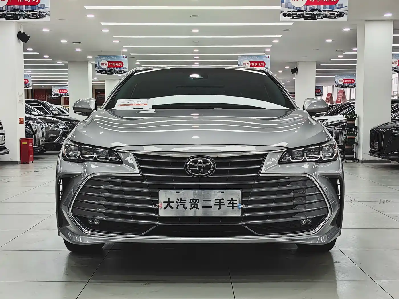 Toyota Avalon 2022 2.0L Luxury Edition фото 2