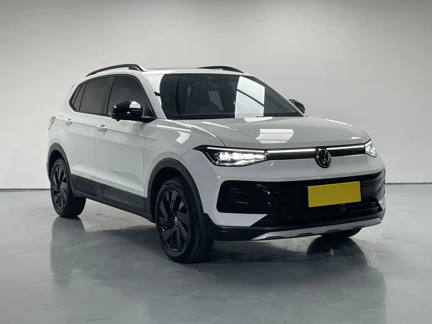 VOLKSWAGEN TUYUE