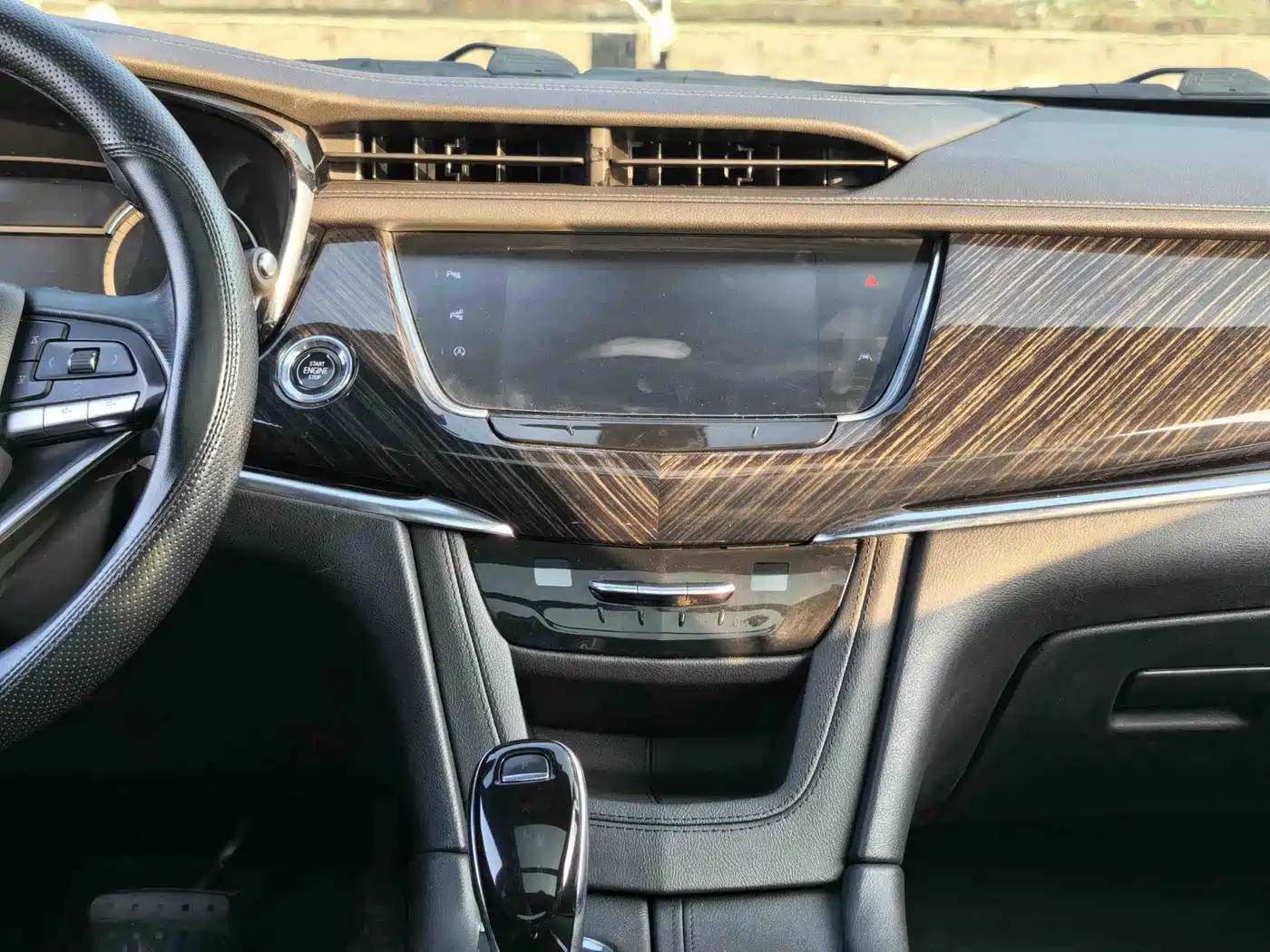 Cadillac XT6 2021 28T 6-Seater AWD Luxury фото 13