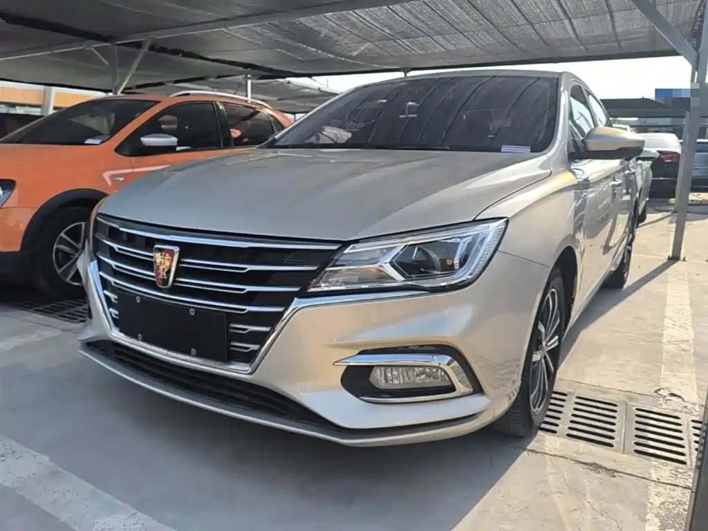 Roewe i5 2020 1.5L Automatic 4G Connected Premium Flagship Edition